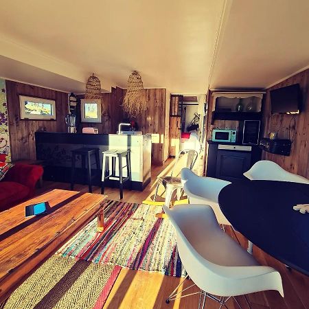 Le Monde D'Echozellia Hotell Saint-Germain-des-Champs Eksteriør bilde