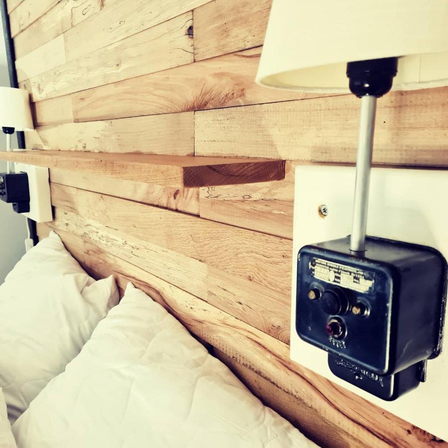 Le Monde D'Echozellia Hotell Saint-Germain-des-Champs Eksteriør bilde